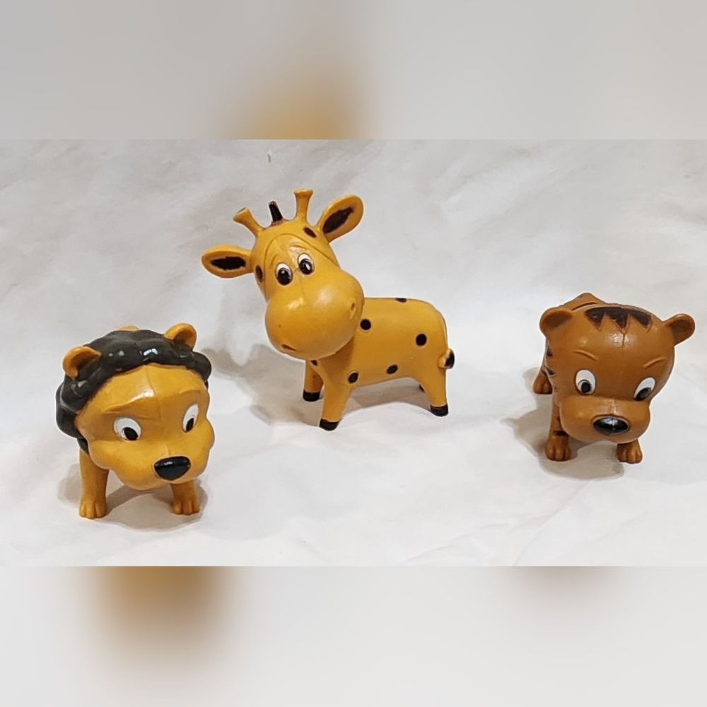 Greenbrier International Toy Action Figure Safari Wildlife Animal Bundle